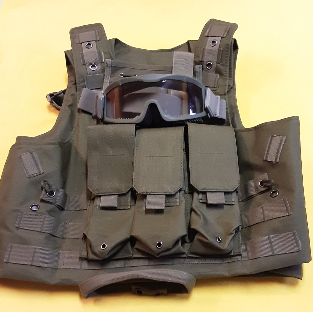 AIRSOFT Vest and Eye Protection